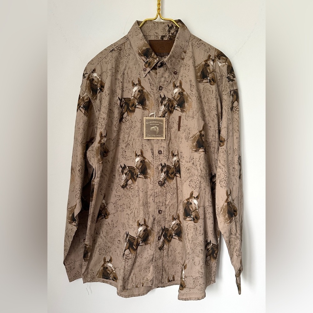 NWT Clearwater Outfitters Horse Equestrian Western Button Up Shirt Men’s Medium